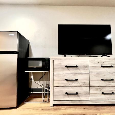 Economy Inn And Suites Tulsa Eksteriør bilde