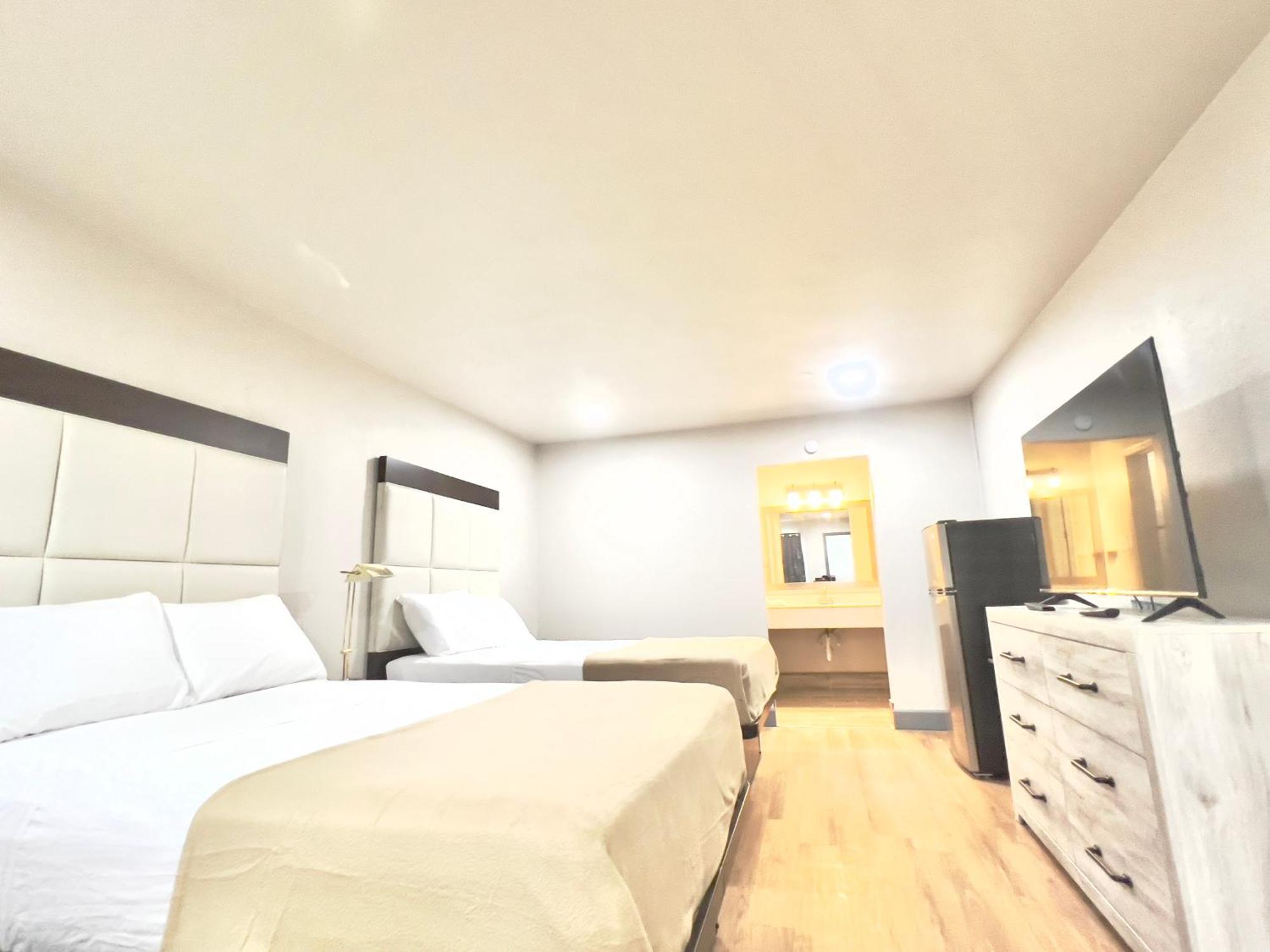 Economy Inn And Suites Tulsa Eksteriør bilde