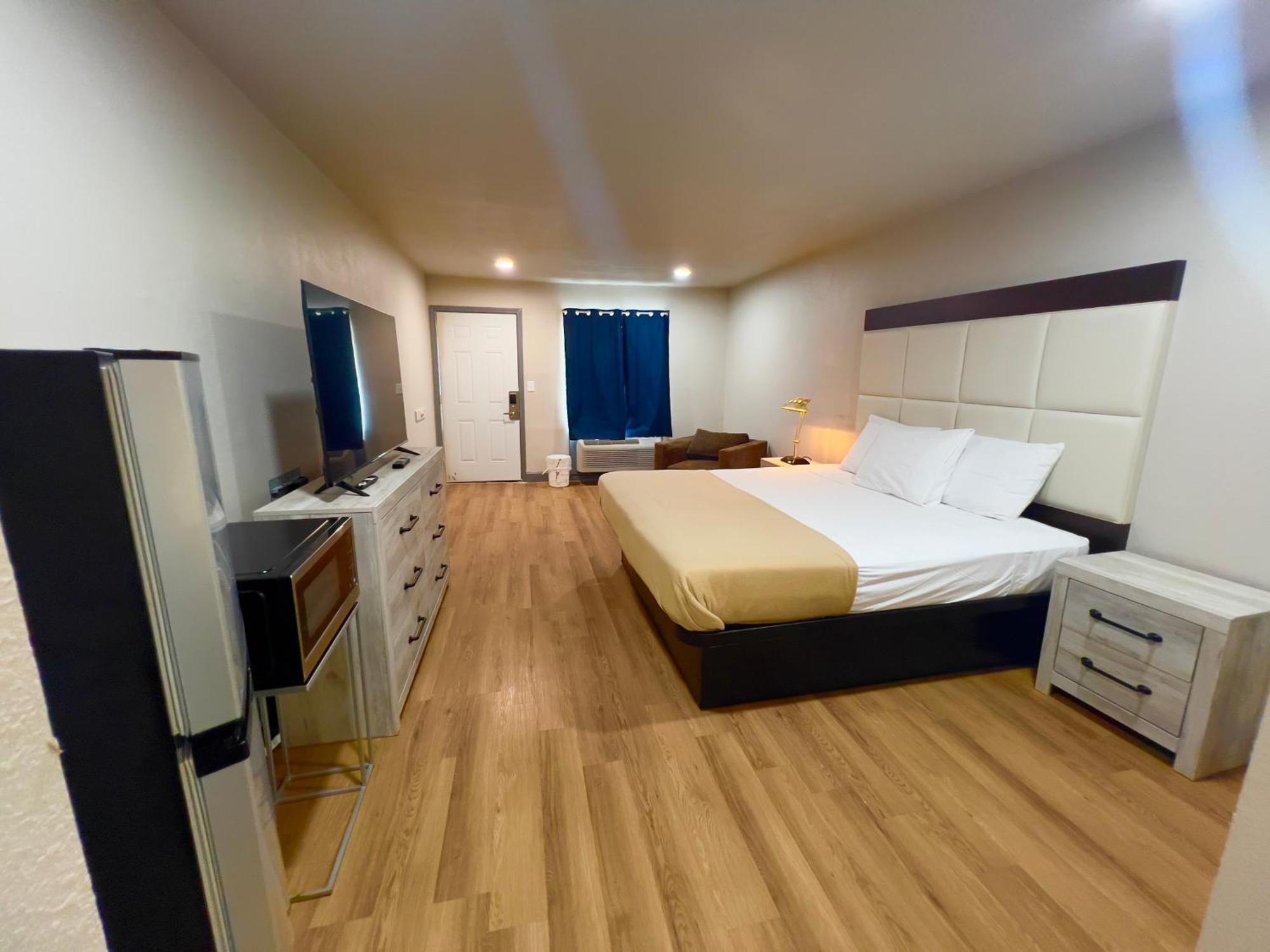 Economy Inn And Suites Tulsa Eksteriør bilde
